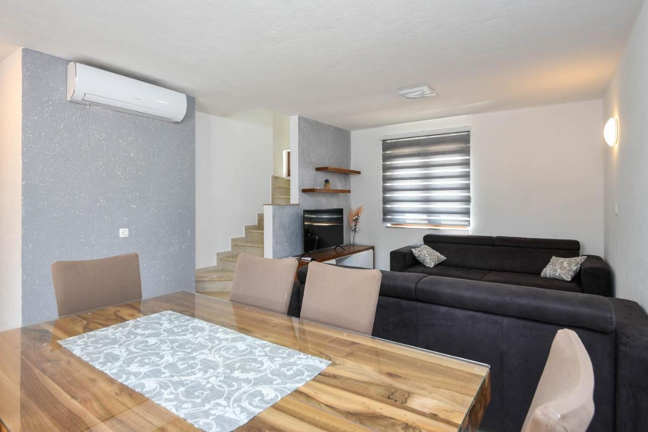 Lidija Apartmani 奥瑞比克 外观 照片
