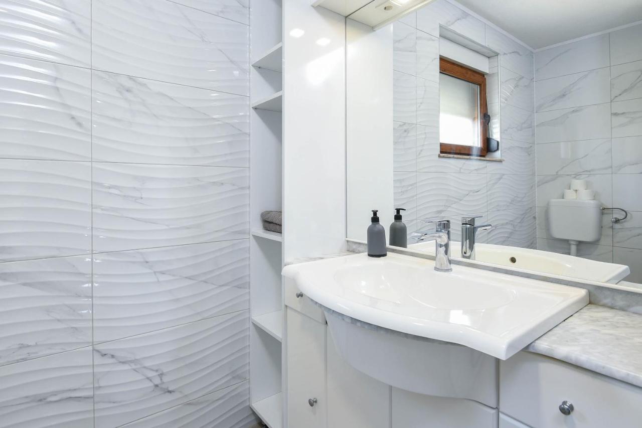 Lidija Apartmani 奥瑞比克 外观 照片