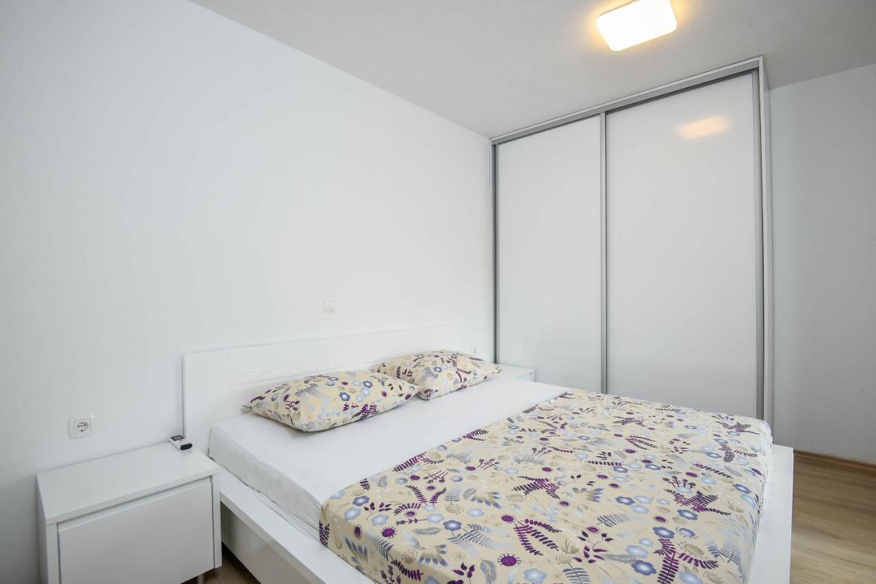 Lidija Apartmani 奥瑞比克 外观 照片